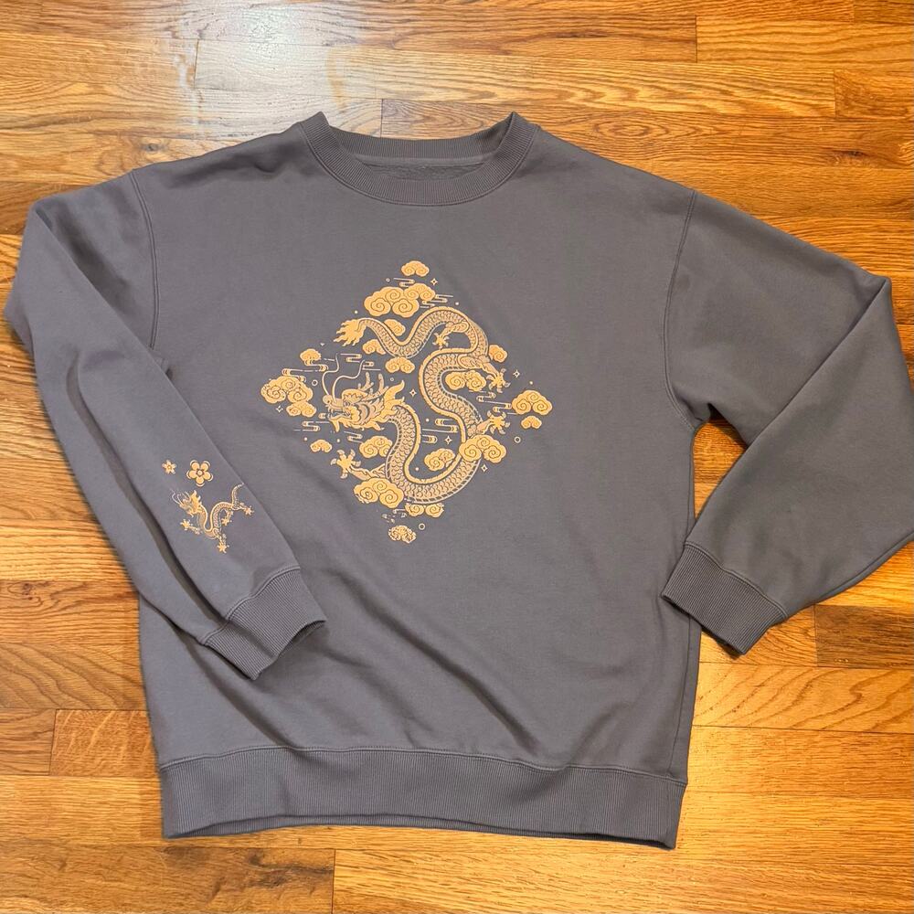Golden Hour Women’s Large Gray Dragon Diamond Graphic Crewneck Sweatshirt Y2K